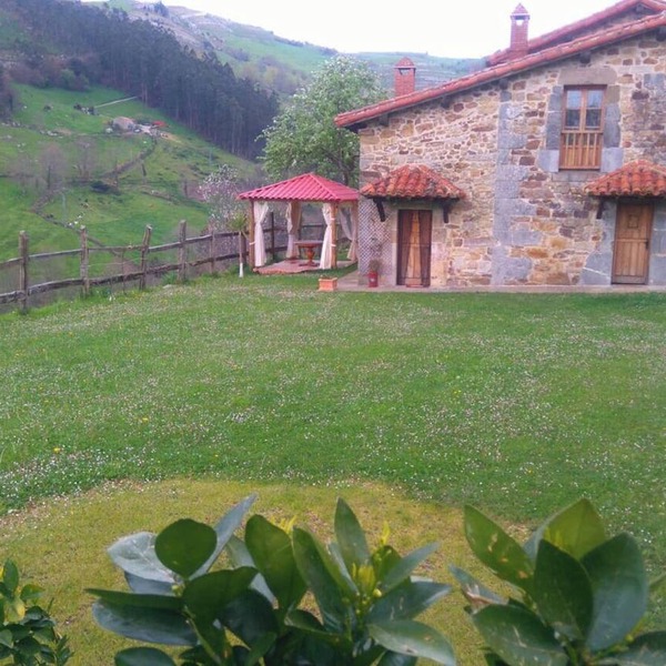 Homerez - Charming House in La Cavada with Jacuzzi