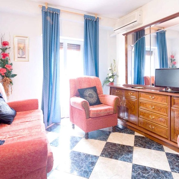 Homerez - Nice appartement for 8 ppl. with balcony at Granada