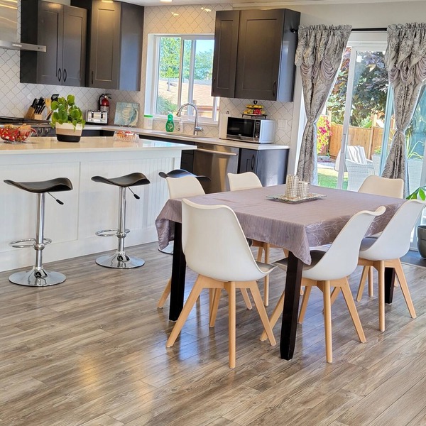 Homey Place in Sechelt , close to town and beaches
