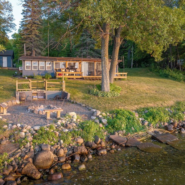 Honey Hole Lodge