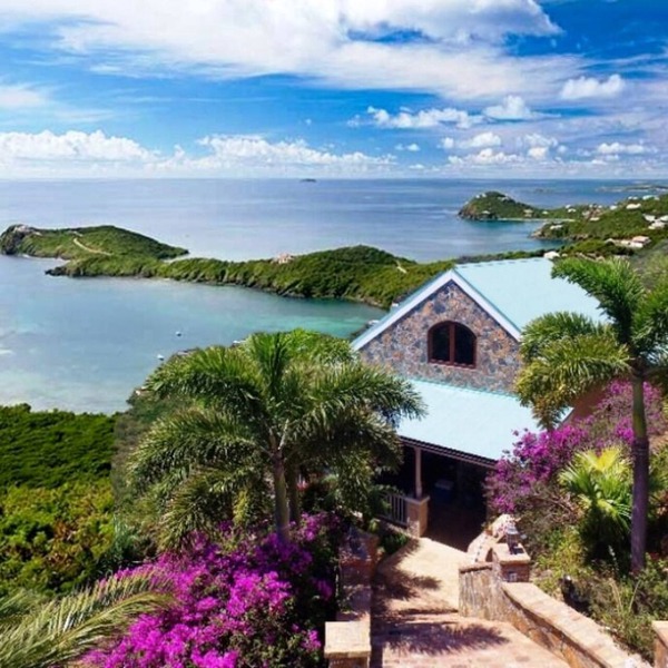 Honeymoon/Romantic Private Suite with Ocean View & Pool; Over 150 5 Star Reviews