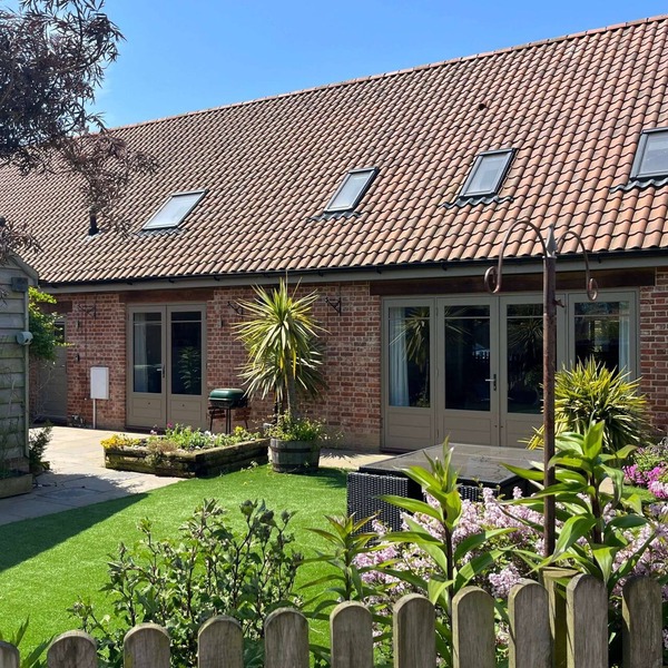 Honeysuckle Barn, Martham