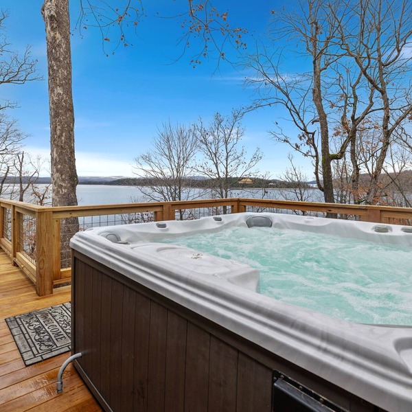 Horizon Hideaway-ON Beaver Lake-Hot Tub-Sunroom