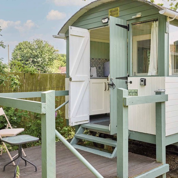 Host & Stay | Shepherd's Hut