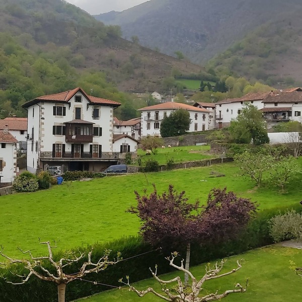 Hostal Mendaurpe