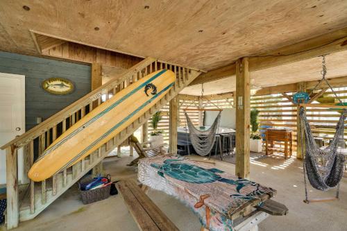 Hot Tub & Fire Pit: Outer Banks Family Getaway!