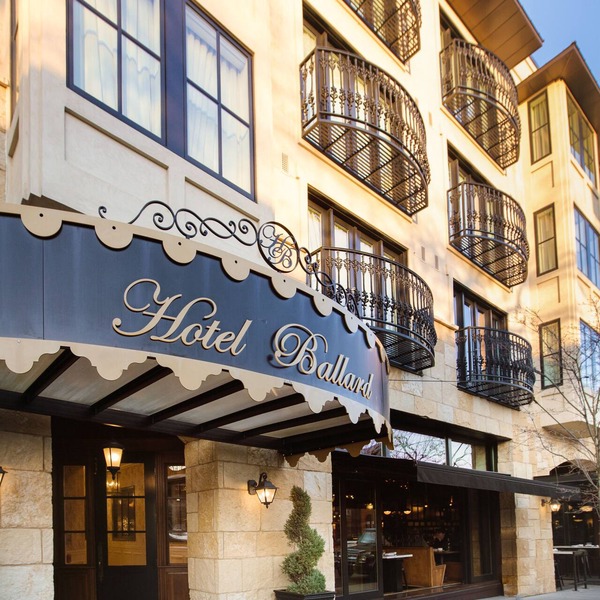 Hotel Ballard