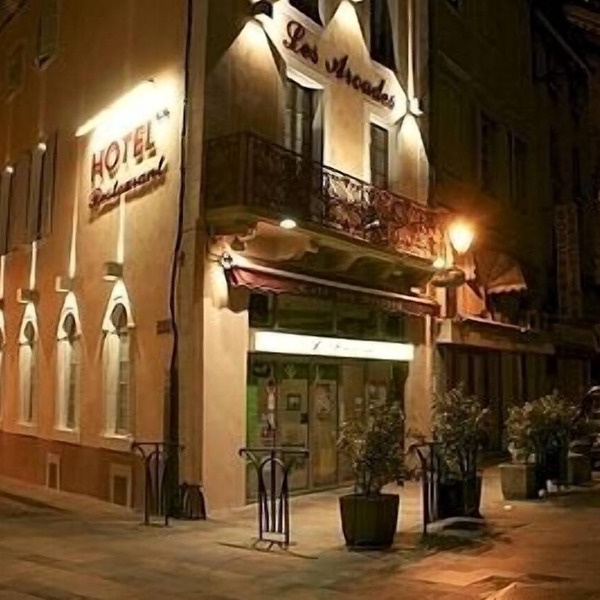 Hotel Les Arcades