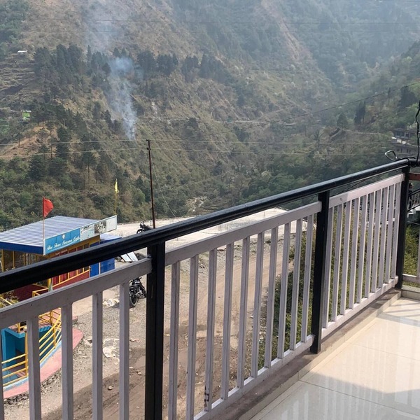 Hotel Maitri