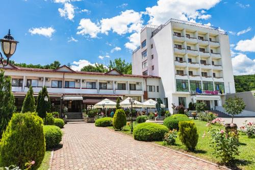 Hotel Sallaris Monteoru