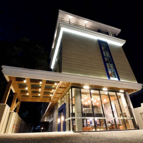 Hotel Sands Point