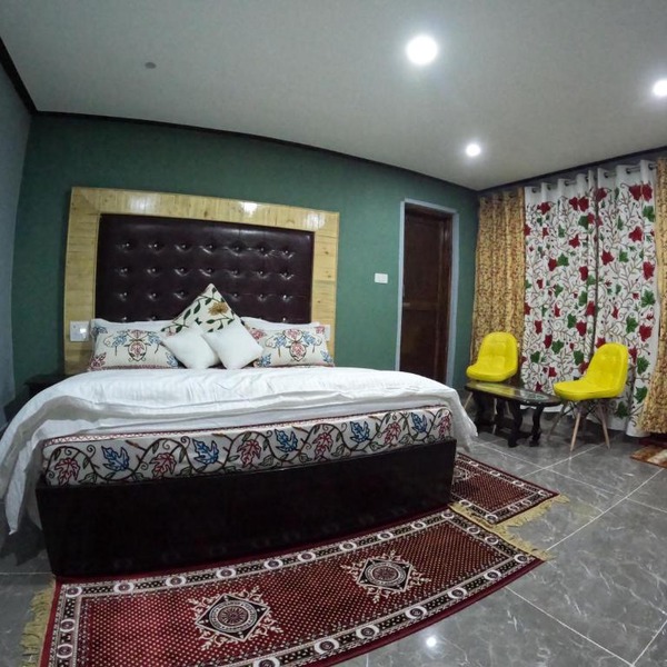 Hotel Seven Pahalgam