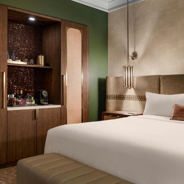Hotel Vin, Rogers, Autograph Collection