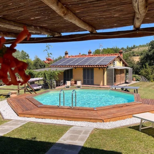 House consists of a "two-room" and a "trilocale", Valdarno Aretino