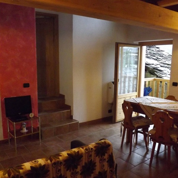 HOUSE IN AN OLD VILLAGE 2 km from the spa. CIN IT007020C2R26WVTFA