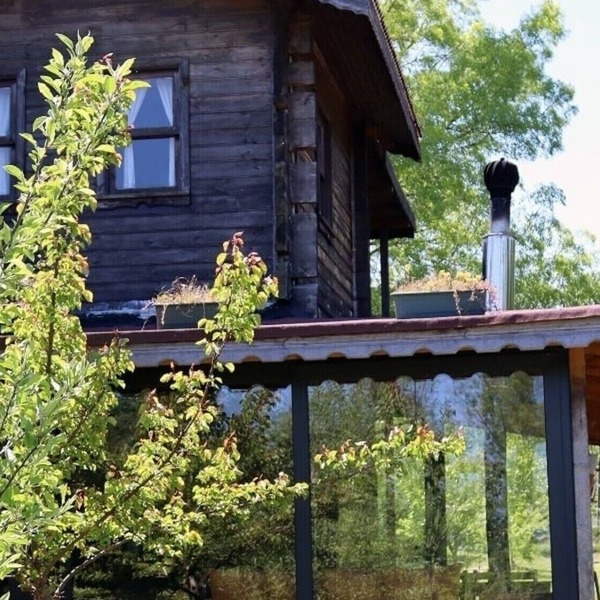 House with Backyard and Winter Garden in Agva