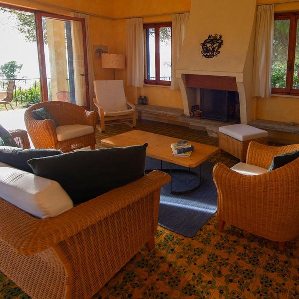 House with direct access and private terrace at sea only 10min from Capoliveri