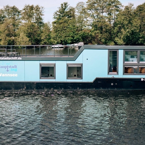 Houseboat for 7 guests with 55m² in Berlin (265225)