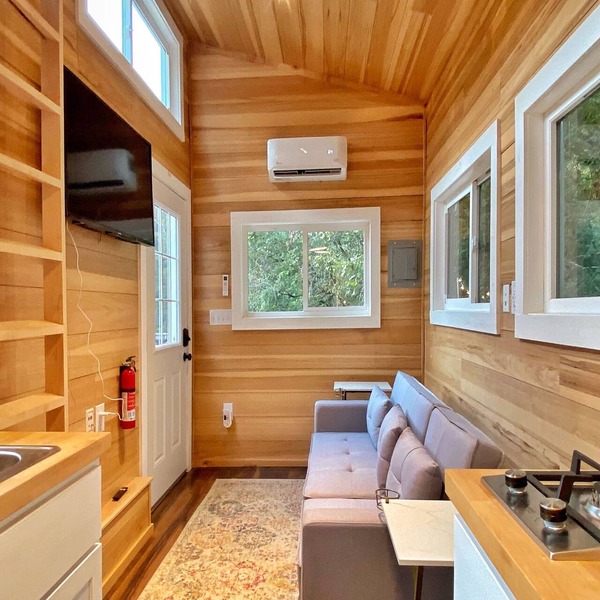 Howard's Pond! Tiny Home 2 beds near the Ocoee River