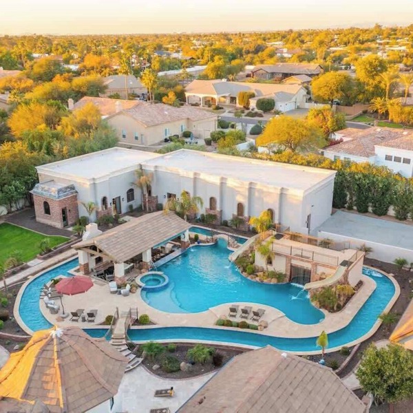 HÓZHÓ Luxe | Lazy River | Indoor Pickleball | Pool