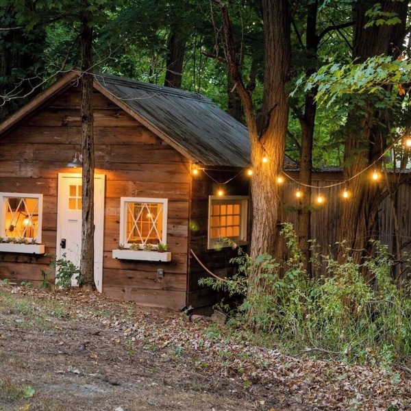 Hudson Valley Treehouse With Outdoor Bathtub