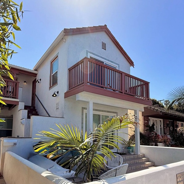 Huge 1200 Sq Ft Updated Spanish Style Apartment- Steps To The Beach AND The Bay!