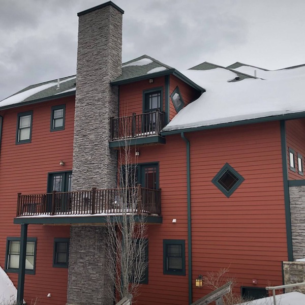 Hunter Mountain 2 Bedroom Condo - Steps to Ski Slopes!