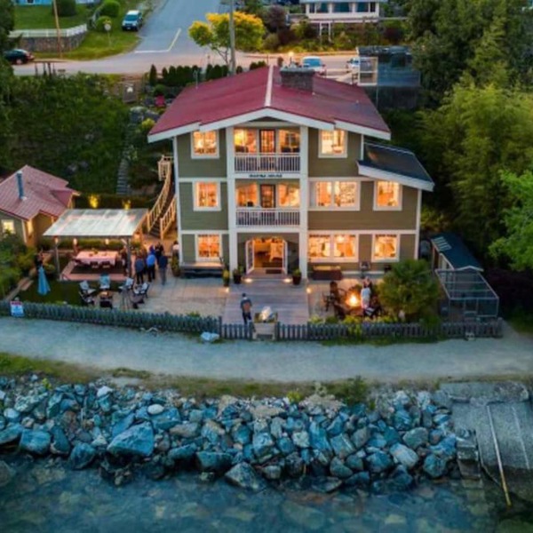 Iconic 3-Story Waterfront 'Marina House' w/View