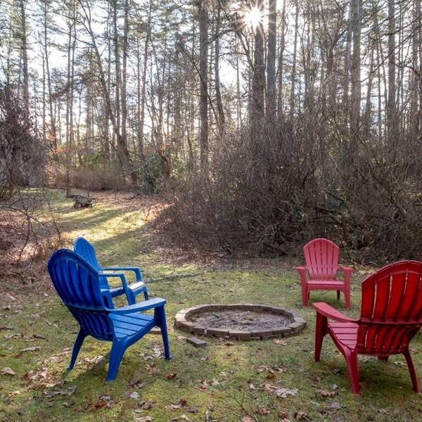 Idle Hour minutes to Dupont State Forest or Pretty Place