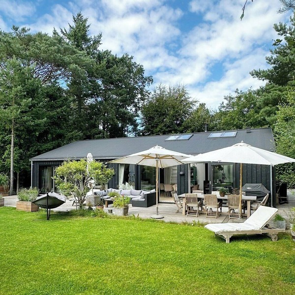 Idyllic and luxurious surroundings in Hornbæk