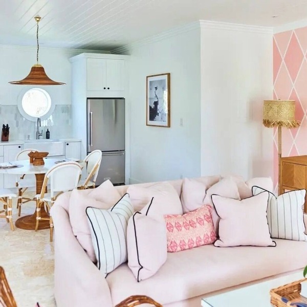 Idyllic Coastal Villa for Your Bahamas Island Retreat w/Garden & Beach Views