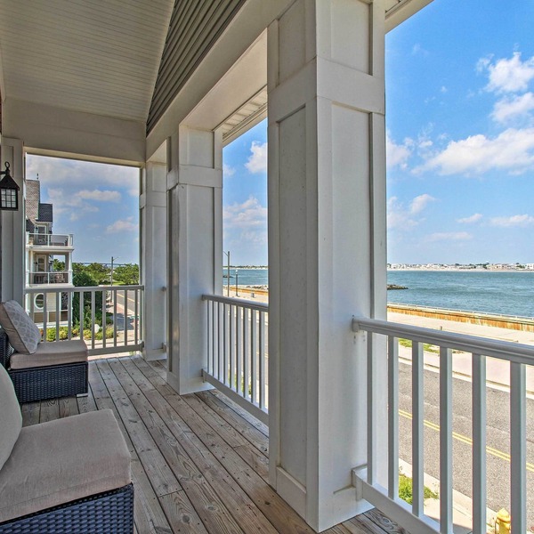 Idyllic Oceanfront Home on Atlantic City Boardwalk