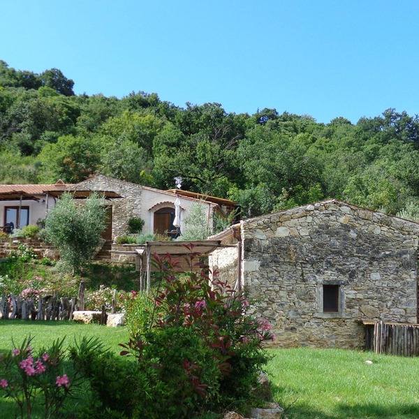 IL BORGHETTO Magical property for large groups and families in south Tuscany