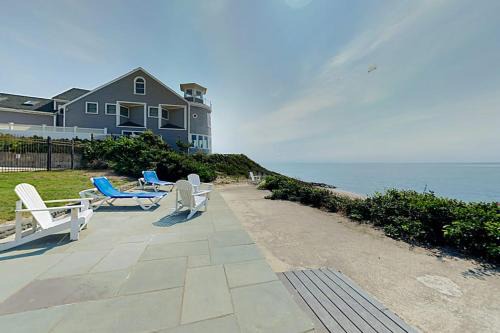 Immaculate Beach Condo
