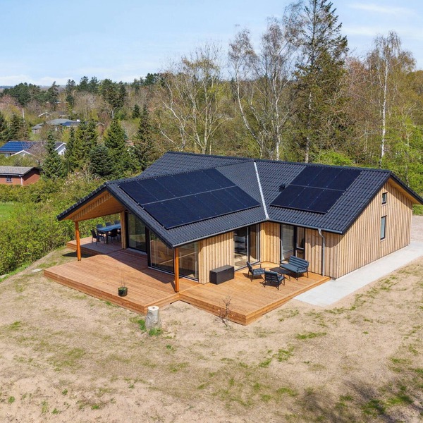 Impressive holiday cottage by the Helsnæs Bay