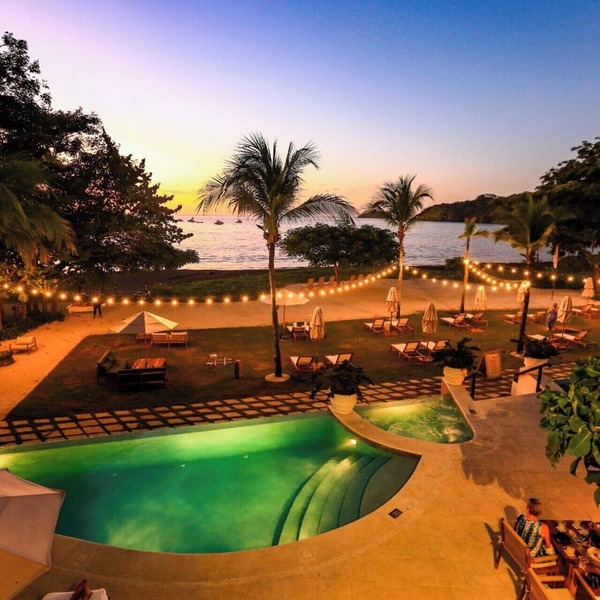 Impressively designed and decorated 3rd-floor space overlooking pool in Coco