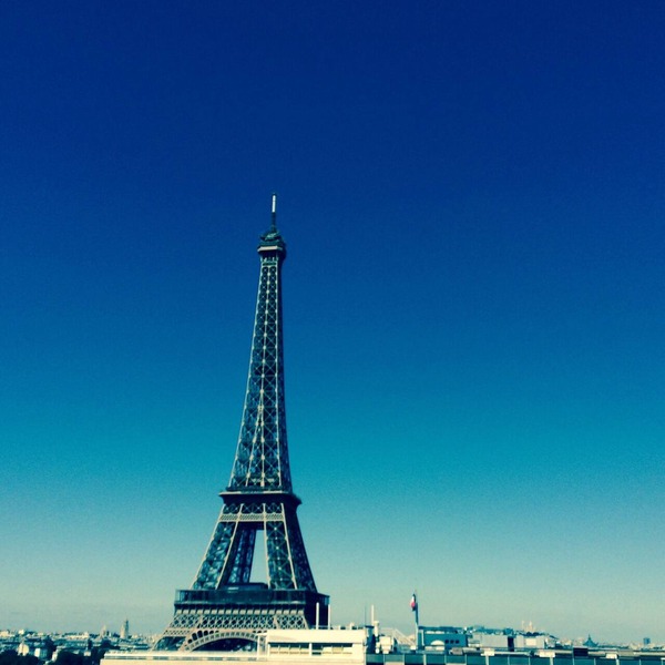 Incredible Eiffel and Paris Monuments Views from a secure luxury apartment