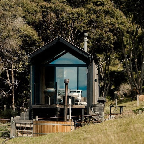 Incredible Tiny House Rental with Amazing Views in Akaroa, South Island