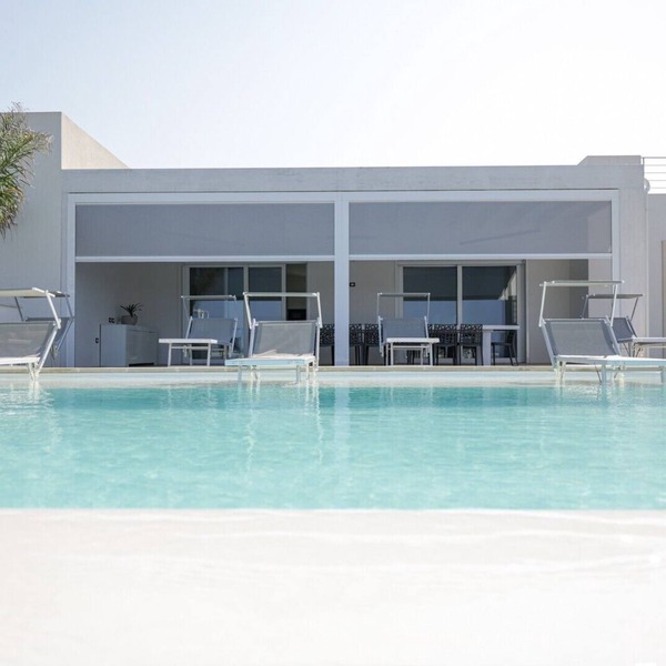 Independent Villa with Pool, Sea View, Wi-Fi, and Air Conditioning