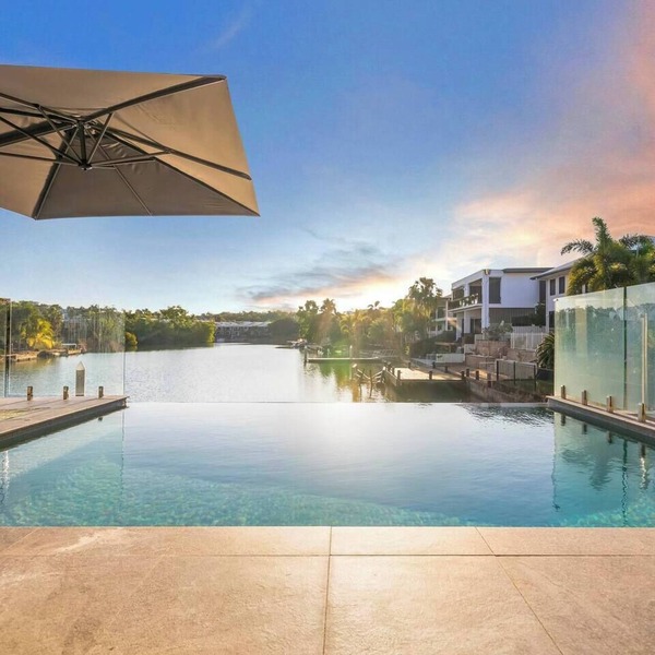 Infinitys Edge Darwin Luxury Waterfront Oasis