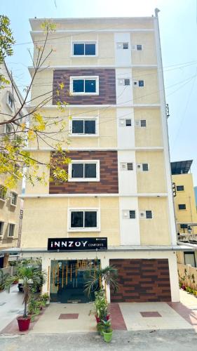 Innzoy Comforts - Hitech City Hyderabad