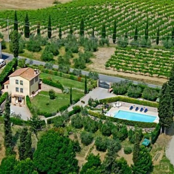 Intera Casa Vacanze con Giardino e Piscina ad uso Esclusivo a 2km da S.gimignano