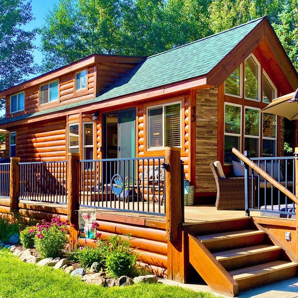 Intimate Breckenridge Chalet ask about 20% off long term stays