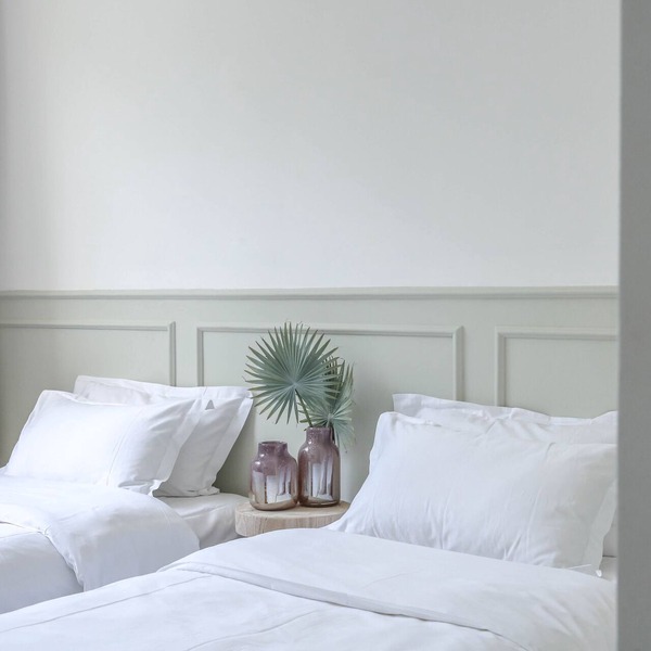 Iris House Hotel