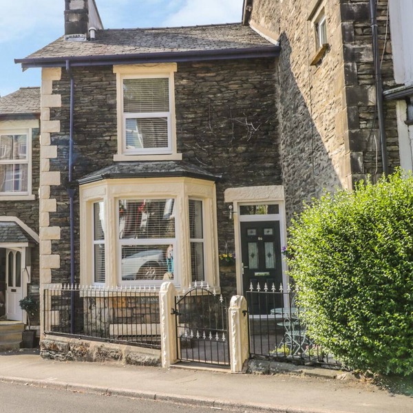IVY BANK, pet friendly, with open fire in Windermere