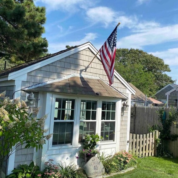 Joe`s Beach Hideaway