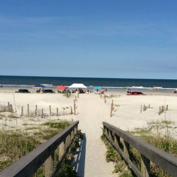JUST PUT BACK ON ,RENOVATED 3rd fl condo @ OVC beachfront complex. PRIVATE QUIET