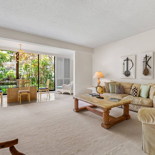 Kahala Beach Villa: Condo w/Tropical Garden Views & Beach Access