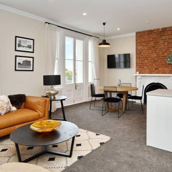 Kaiapoi Luxury Accommodation 1 -Historic and Luxury Apartment in Kaiapoi