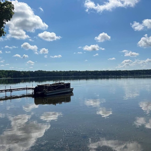 Kawartha Home on the water - this stunning compound is 12 minutes to Lakefield